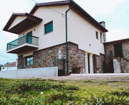 Braganca House | O Palheiro