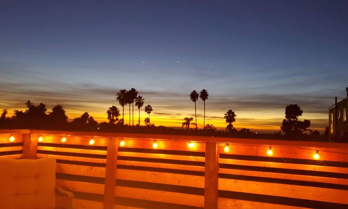 East Side Capistrano House | O'Side Playa Beach Bungalow home's Vacation Studio 1 mile east of Oceanside Pier