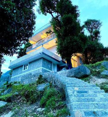 Sidhpur Villa | Oak By The River - Dharamshala