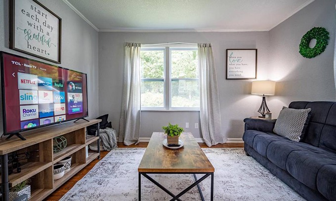 Oak Ridge House | Oak Ridge Charmer II (7 miles from Windrock)