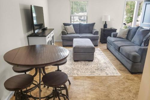 Green Cove Springs House | Oak Street #4