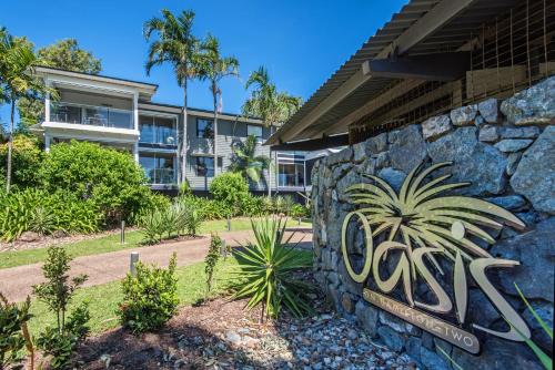 Hamilton Island Apartment | Oasis 2 bedroom Apartment with buggy