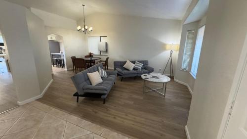 Palmdale House | Oasis Hm near Rancho Vista- Shared Hm