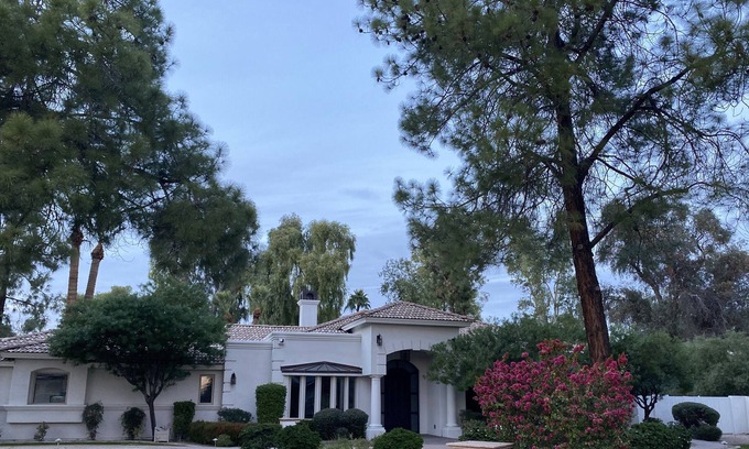 Paradise Valley Village Villa | Oasis in Central Scottsdale