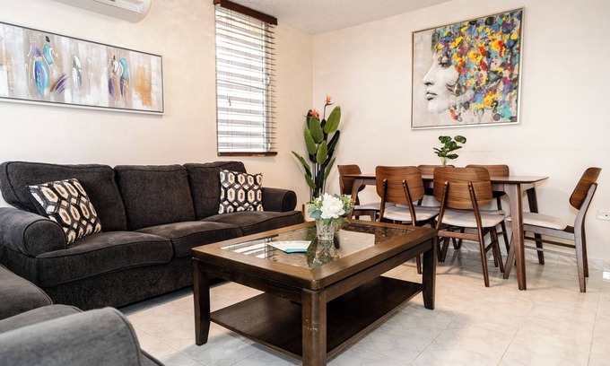 Bucana Apartment | Oasis in the South of the Island with Private Parking and Laundry. Pet friendly