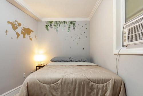 Central Park South Apartment | Oasis Room at a Shared Apartment by Times Square