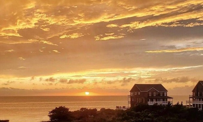 Wind Over Waves House | OBX Sound Life! With PELOTON!