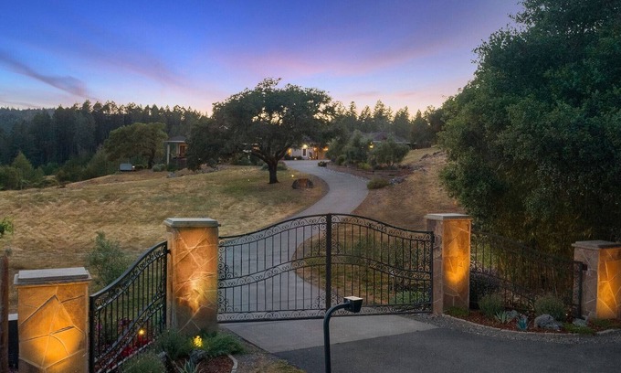 Camp Meeker House | Occidental, CA - Beautiful Wine Country Estate - Private Guest House