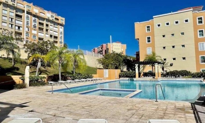 Sardinera Condo | Ocean and Marina View Luxury 3bdrm Condo
