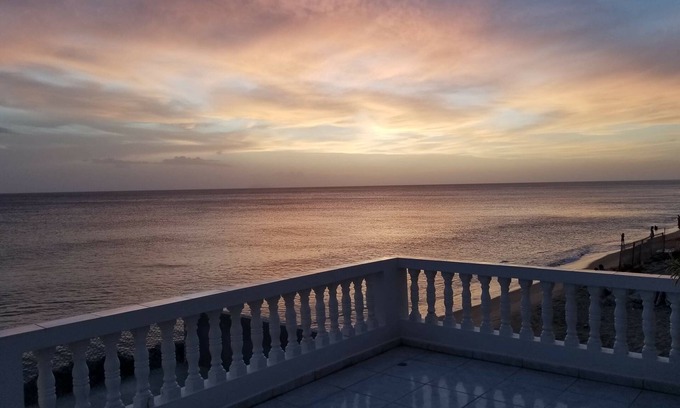 Stella Apartment | Ocean Beach Front Terrace