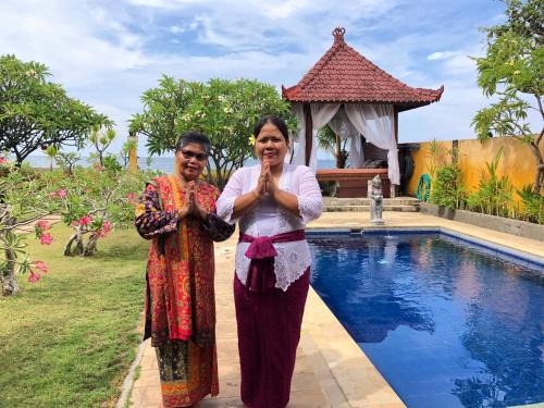 Banjartegehe House | Ocean Beachfront Villa Dini