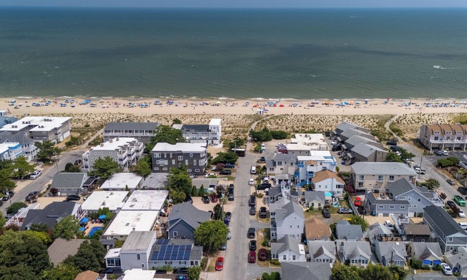 Rehoboth by the Sea House | Ocean Block Pet Friendly Cottage in Dewey Beach