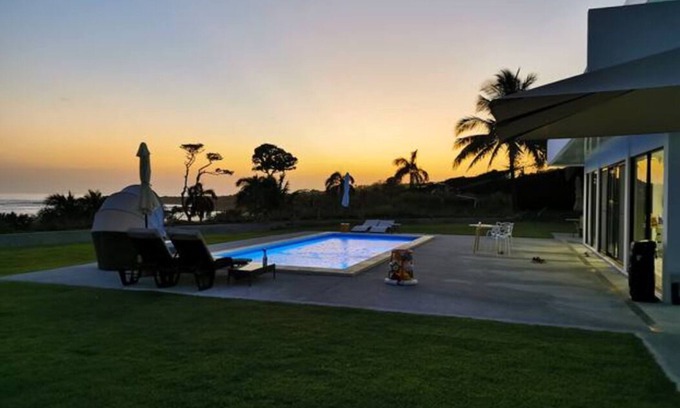 Punta Mala Apartment | Ocean Breeze Cove - Adults Only - Luxury Retreat