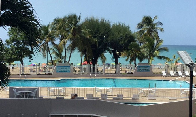 Isla Verde Apartment | OCEAN FRONT CORAL BEACH