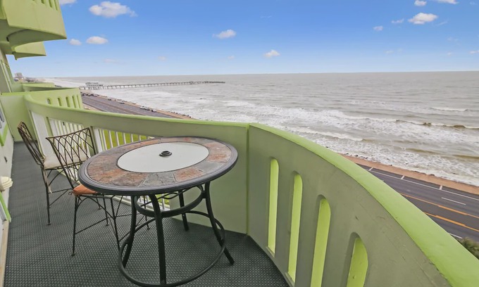 Galveston Condo | Ocean Grove #803, Beach View, 3BR/2BA Beach View, Sleeps 9.