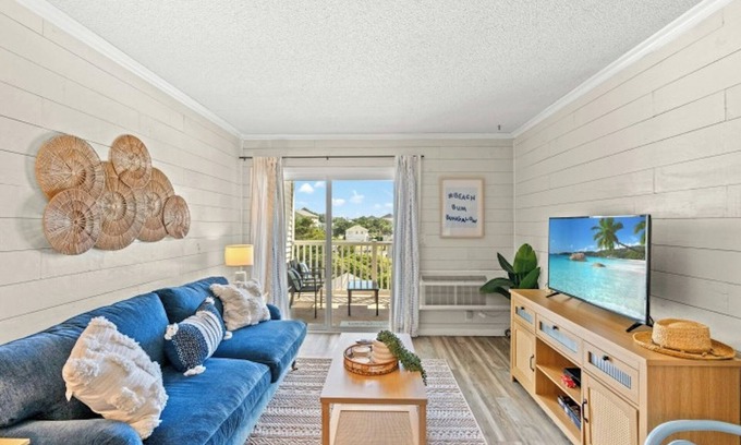Windy Hill Apartment | Ocean Pier II 316- Beach Across The Street-2BR
