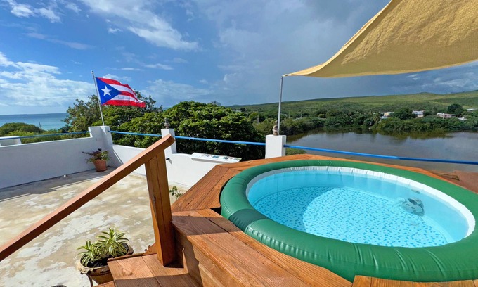 Montalva Apartment | Ocean View Apt with Jacuzzi and Terrance in Playa Santa