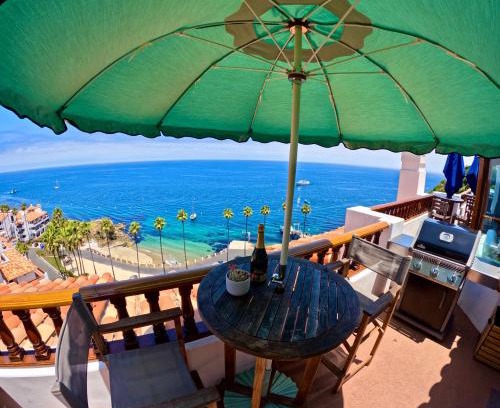 Avalon Villa | Ocean-view Condo W Bbq & Hardwood Floors
