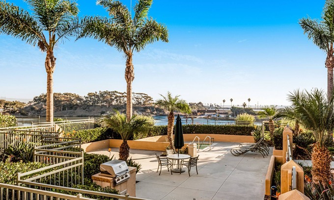 Carlsbad Condo | Ocean-view condo with balcony, fireplace, pool & hot tub - snowbird-friendly