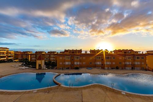 Santiago del Teide Apartment | Ocean view Family Apartment in Playa La Arena