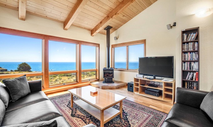 Sea Ranch House | Ocean-View Home Near Pebble Beach with Private Hot Tub, Shared Pool, & WiFi