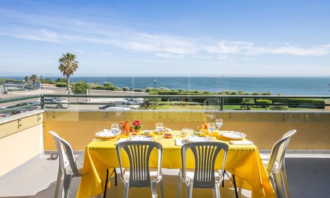 Cascais Condo | Ocean View I Sea Front 3-Bed Apt in Cascais w/Pool near Beaches
