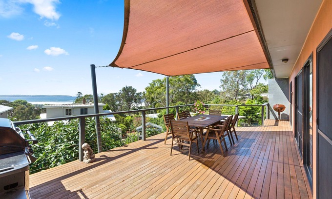 Pambula Beach House | Ocean view on Booroo