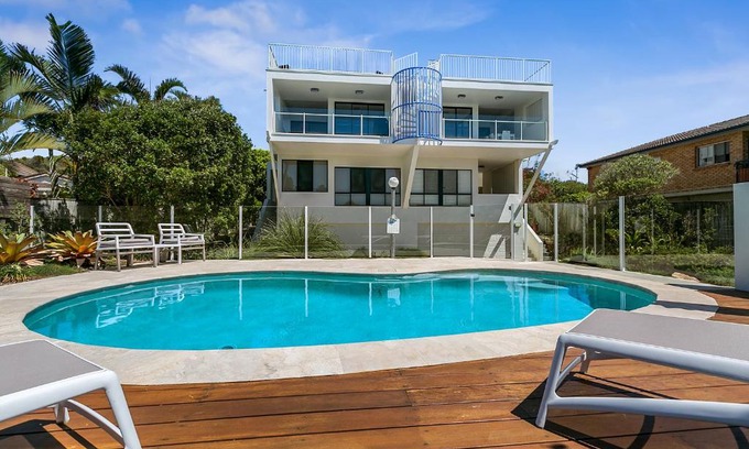 Marcus Beach House | Ocean View Villa Marco @ Marcus Beach