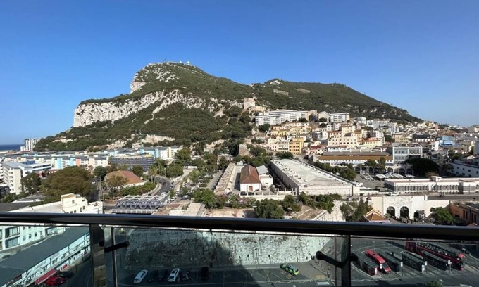 Gibraltar Apartment | Ocean Village Luxury 2 bed spacious apartment in the heart of Gibraltar