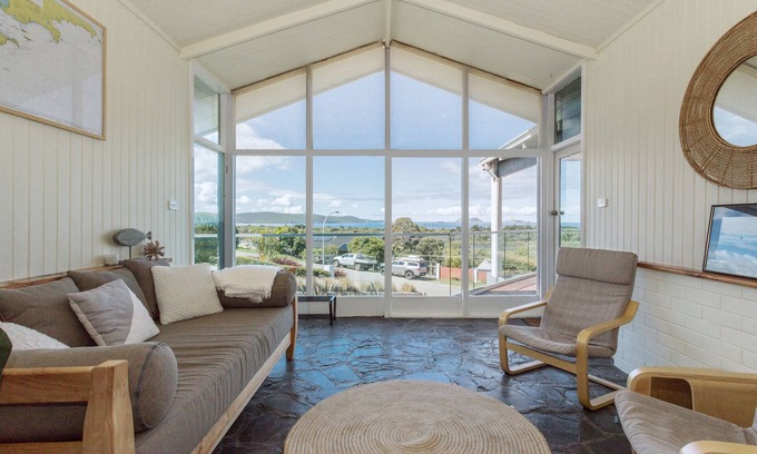 Mira Mar House | Ocean Vista by the BnB Collection