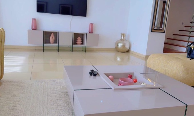 Dakar House | Oceanfront 2-bedroom townhome with beach and pool access in fabulous Mermoz