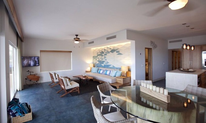 San Jose del Cabo Condo | Oceanfront 3 Bedroom Ground Level Condo! Surfs up!