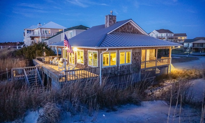 The Point House | Oceanfront and Soundfront @ The Point on Emerald Isle