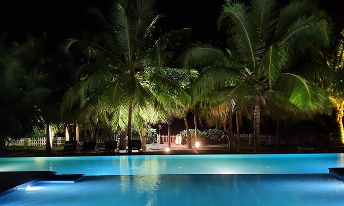 Nilaveli Condo | Oceanfront apartment on the beach