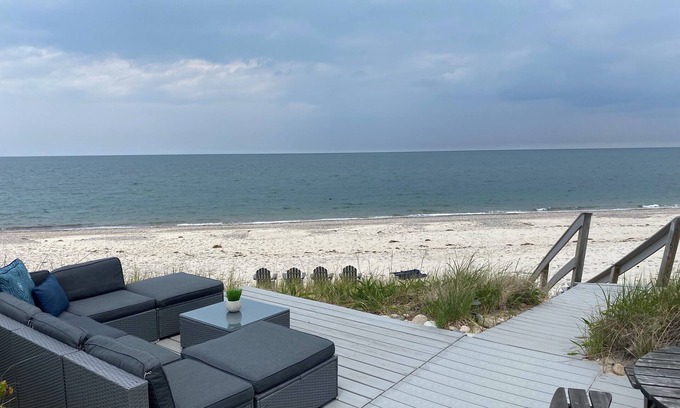 East Sandwich Cottage | Oceanfront Cottage on private beach! Available for 4 night stays in Fall 2025!
