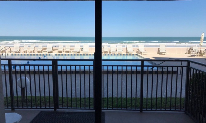 Ponce Inlet Condo | Oceanfront Ground Floor 2/2 condo Non-driving beach