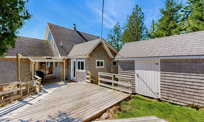 Hancock House | Oceanfront home on private island with amazing view & beach access - 1 dog OK