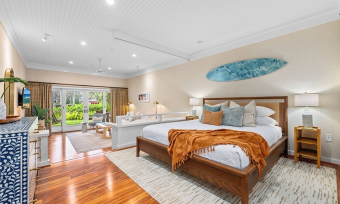 Kahuku Villa | Oceanfront Honeymoon Villa –Turtle Bay Studio with Pool+AC+Wifi