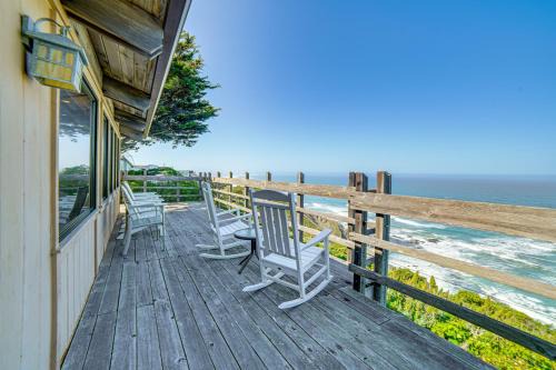 Manchester House | Oceanfront Irish Beach Home Private Beach Access!
