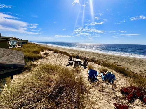 Watsonville House | Oceanfront Retreat on Pajaro Dunes Beach