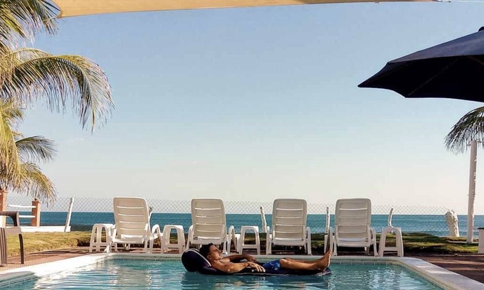 Sonsonate House | Oceanfront Secluded coastal haven with spectacular views.nRancho Bella Vista.
