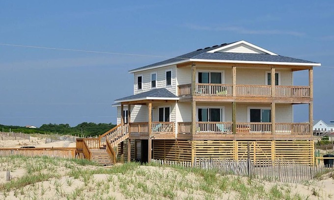 Corolla House | Oceanfront, secluded, private pool. Accessible only by 4x4 vehicle