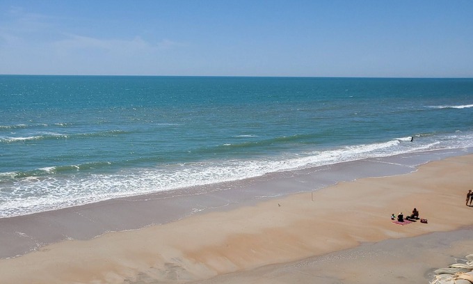 North Topsail Beach Condo | Oceanfront Jewel | 1 Bed, 1 Bath