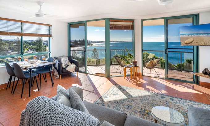 Moffat Beach Apartment | Oceanfront Views at Moffat Beach + Rooftop Terrace