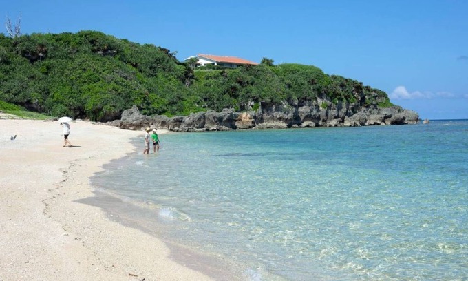 Sakiyama House | Oceanfront villa with private beach view!