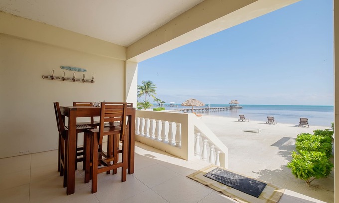 Boca Ciega Condo | Ocean’s Edge 1B – Beachfront Ground-Floor Condo on Ambergris Caye