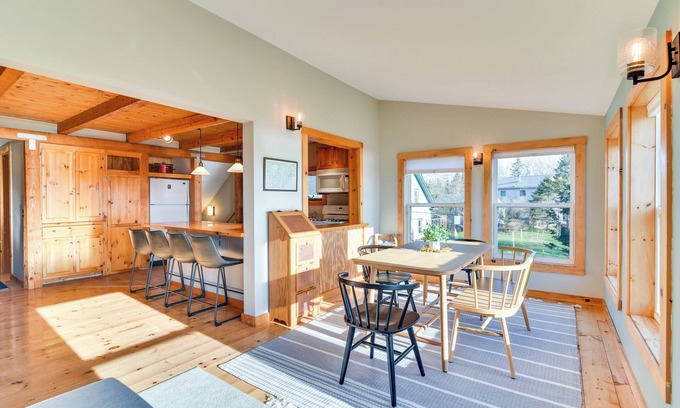 Bass Harbor Cottage | Oceanside Bass Harbor Home w/Peaceful Deck!