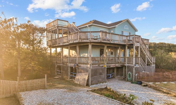 Corolla House | Oceanside, Ocean View, Pets Welcome, Wild Horses! 4x1620, Sunshine Day