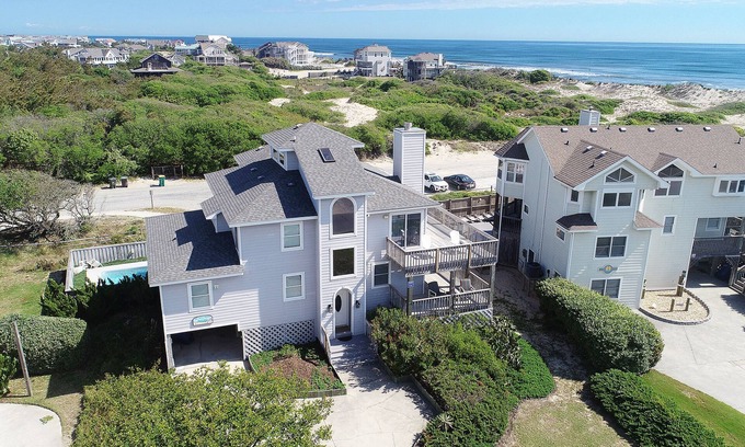 Corolla Light House | Oceanside, Private Pool, Hot Tub, Close to Beach, 110, The Salty Malt's Beach House