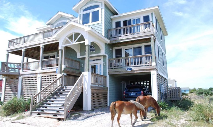 Corolla House | Oceanside, Private Pool, Wild Horses, Hot Tub, 4x1614, Let's Just Sea